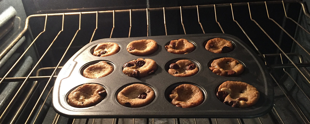Ode to the Smell of Chocolate Chip Cookies